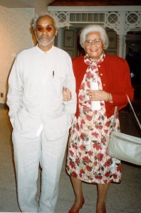 David Hammons with Jessie Mae Finley during a visit to Springfield