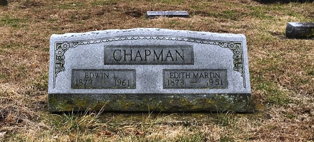 The graves of Edith Martin Chapman and her husband, Edwin, in Auburn Cemetery (SCHS photo)