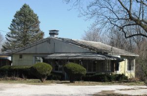 Lustron home in Pleasant Plains 