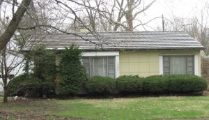 Lustron home at ??, Southern View
