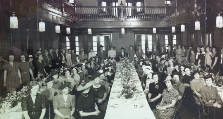 Springfield Ceramics and Crafts Club's 25th anniversary luncheon, held at the Washington Park Pavilion in 1939 (SCCC photo)