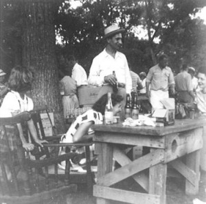 Frank Pakey chatting up the ladies at “Lithuanian Lodge” picnic, 1950s. (Courtesy Sandy Baksys)