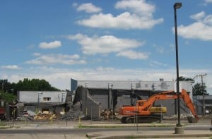 Esquire being demolished, July 2015 (SCHS)