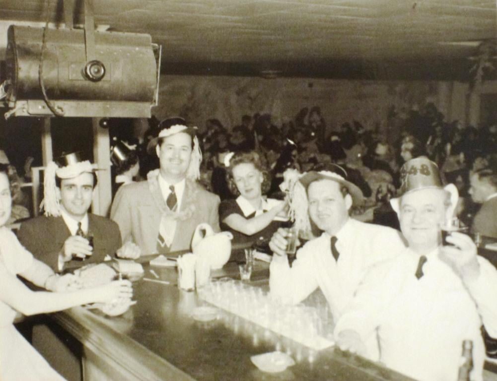 New Year's Eve 1957 at the Lake Club. Co-owner Hugo Giovagnoli is in the dark suit at left (Sangamon Valley Collection