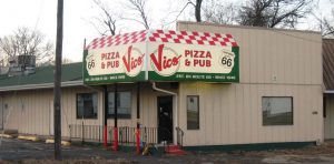 The closed Vic's Pizza, 2017 (SCHS photo)