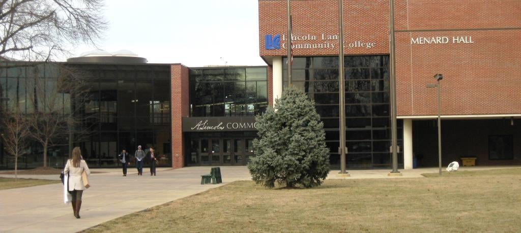 Menard Hall, with its A. Lincoln Commons, is at the center of LLCC's campus. (SCHS photo)