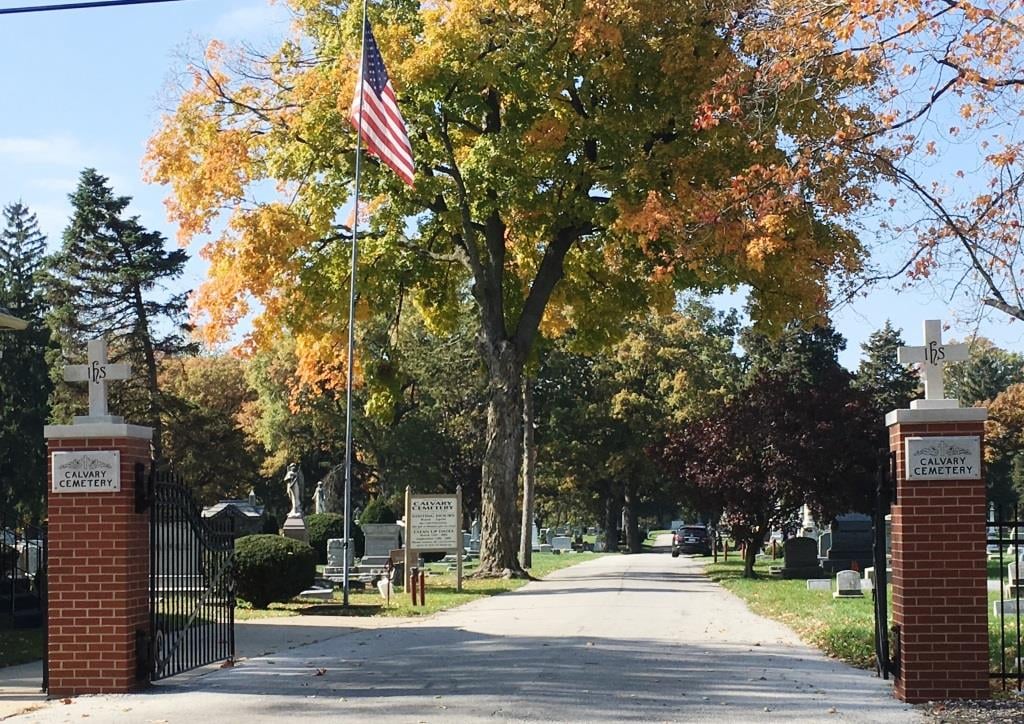 The entrance to Calvary Cemetery (SCHS)